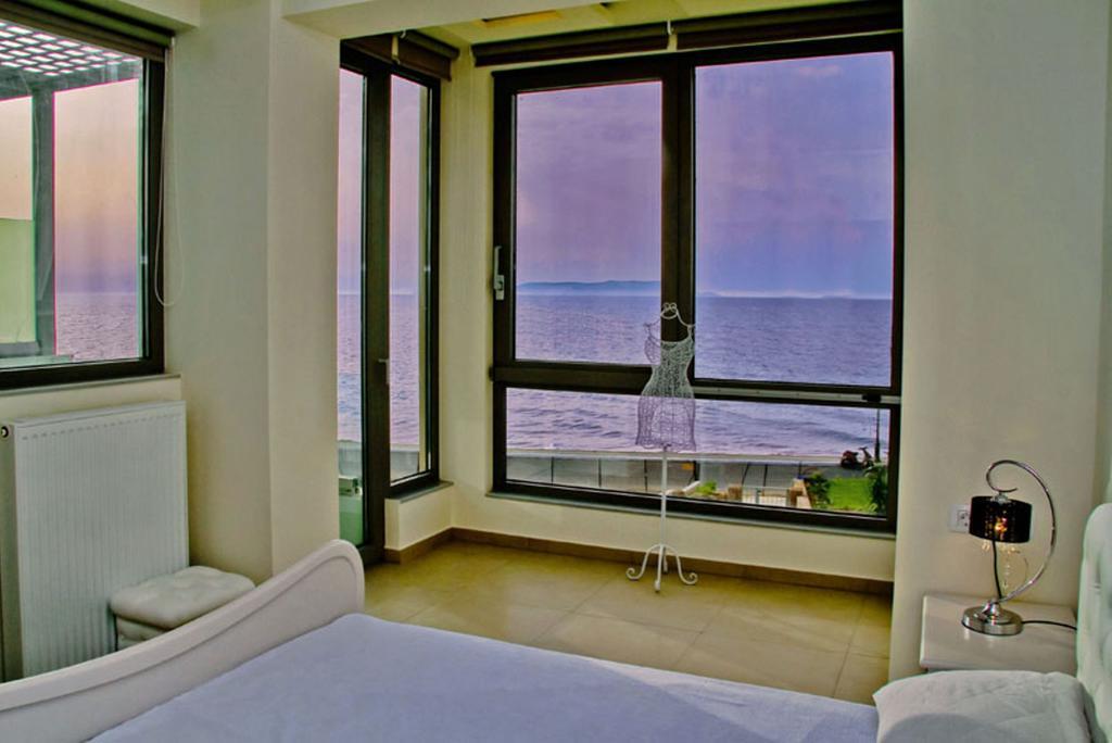 Sea View Beachfront Villa Peri Gouves Bagian luar foto